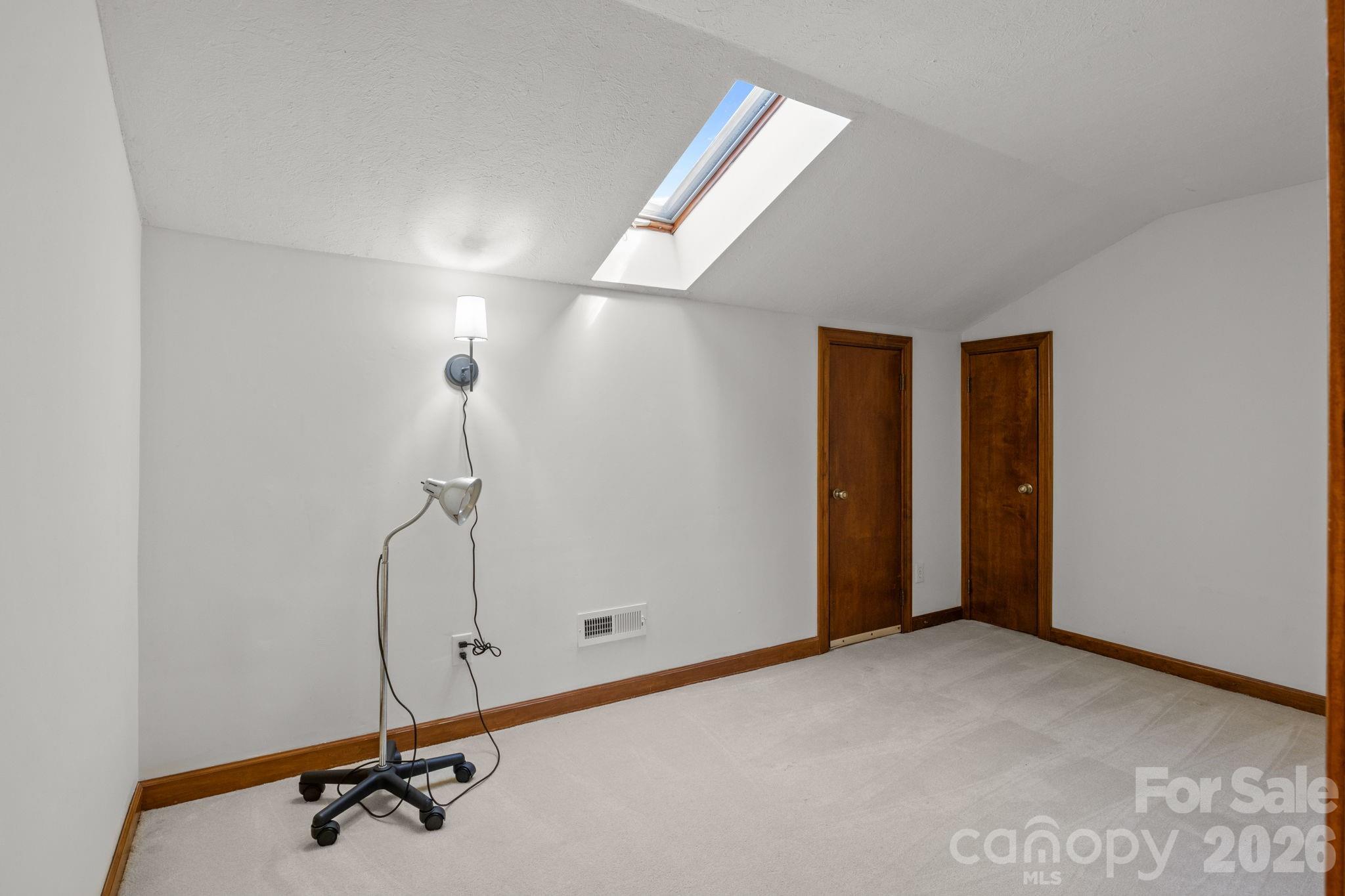 Yachtman Shores - Residential