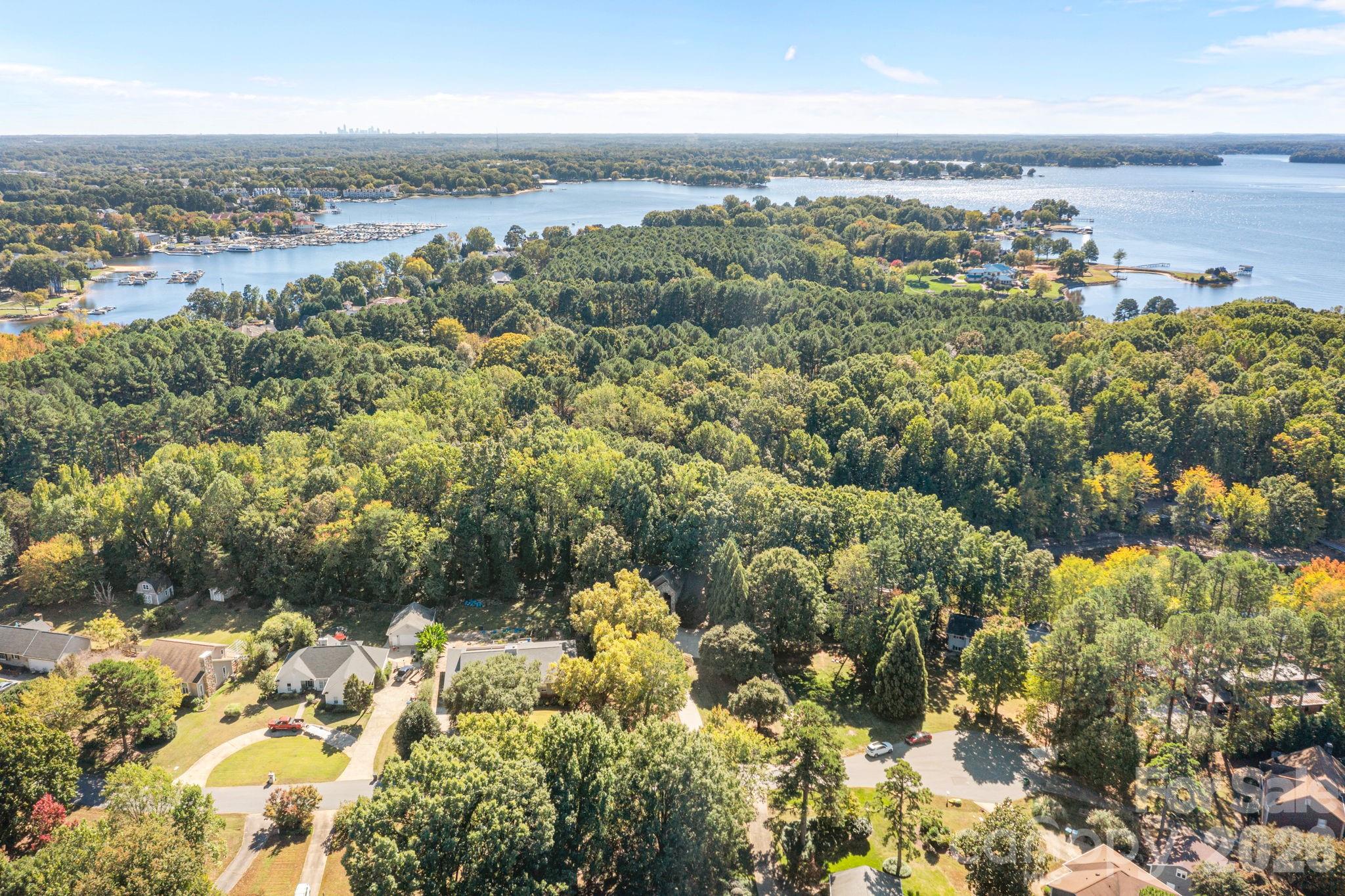 Yachtman Shores - Residential