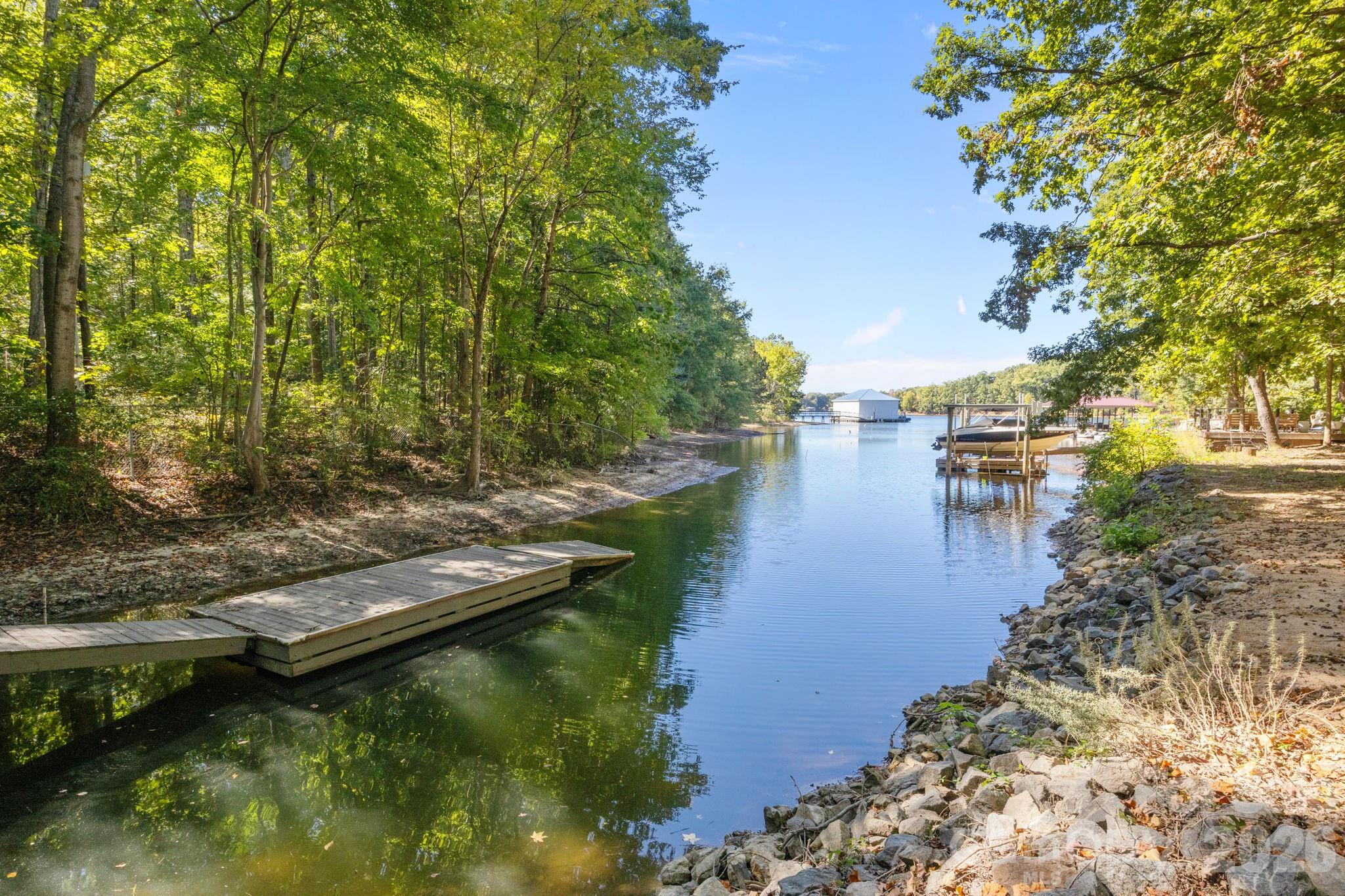 Yachtman Shores - Residential