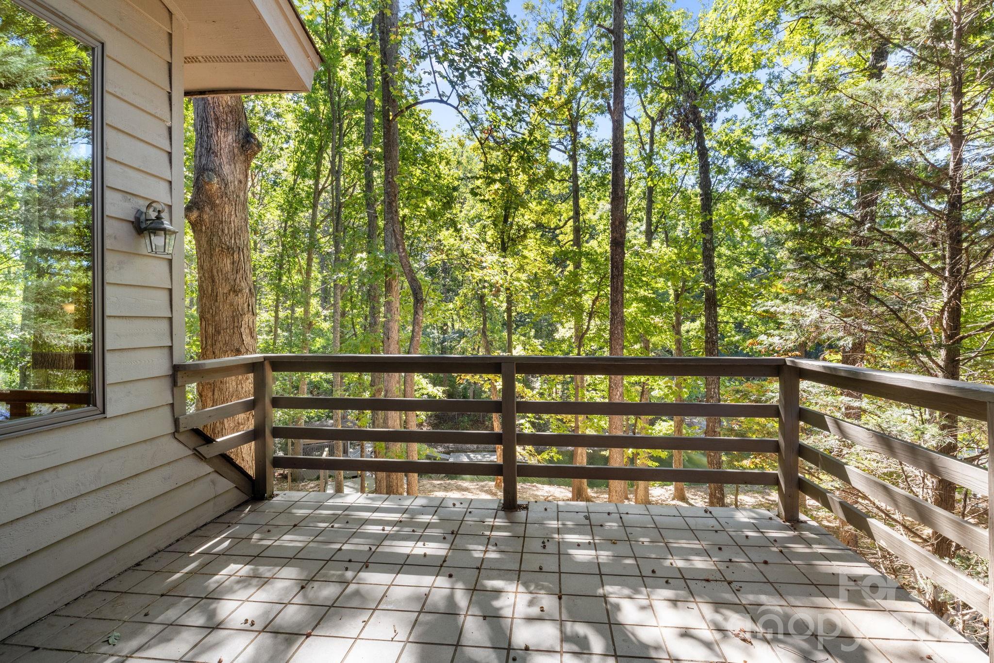 Yachtman Shores - Residential