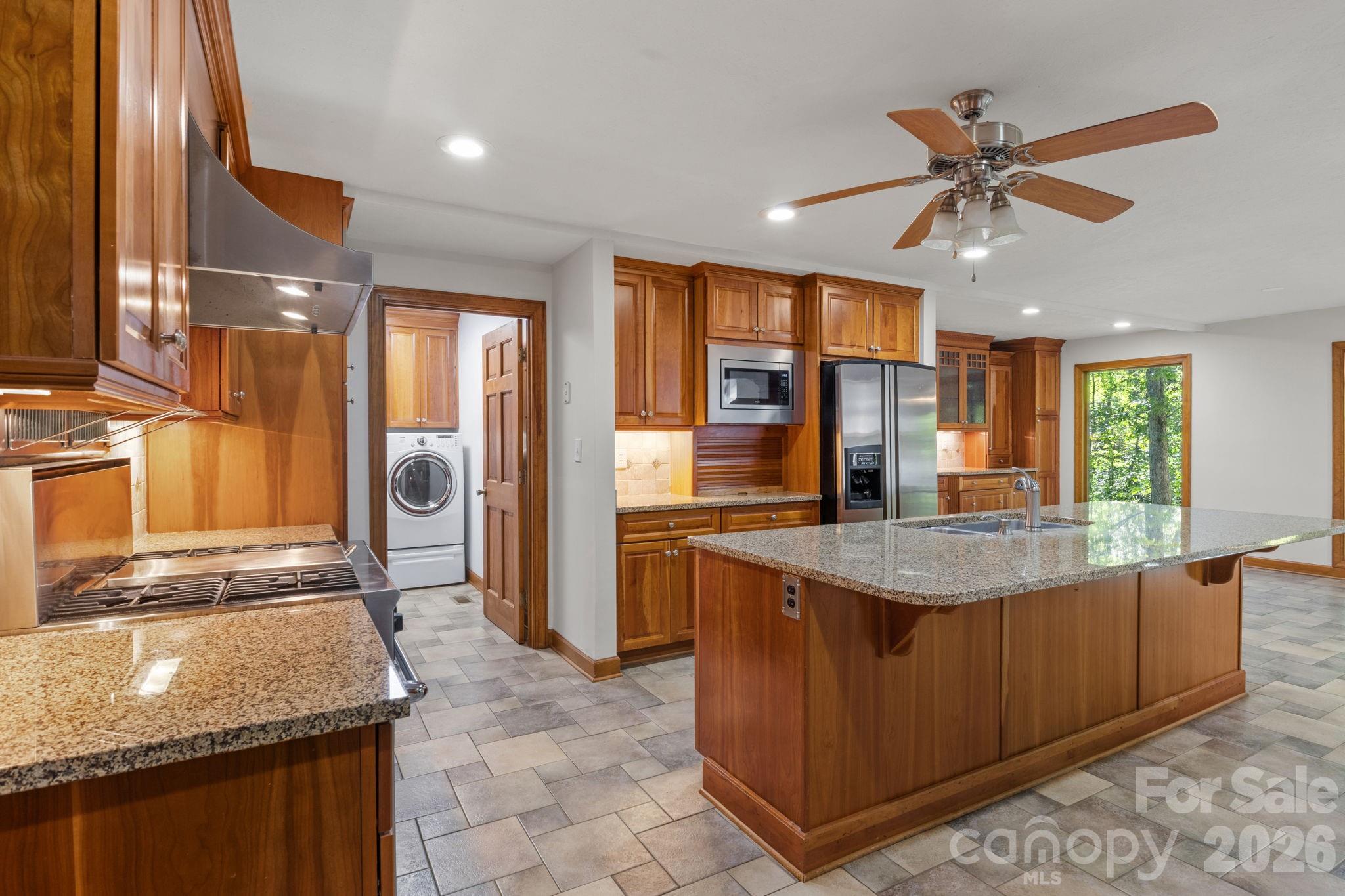 Yachtman Shores - Residential