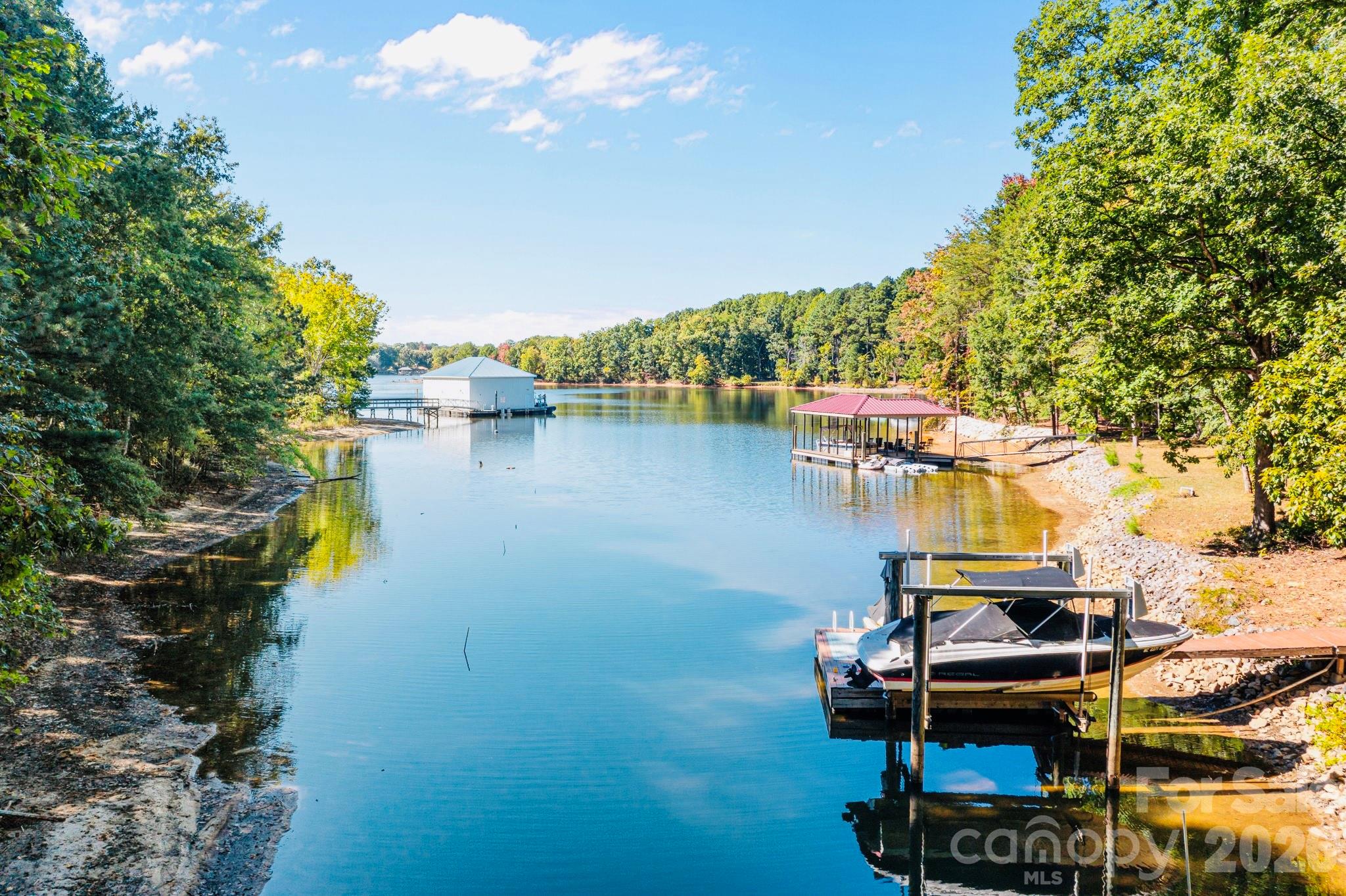 Yachtman Shores - Residential