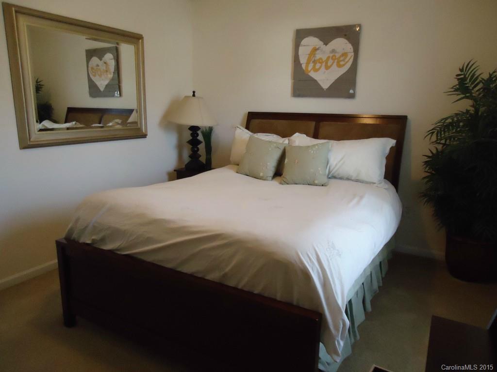 Pinebrook - Residential