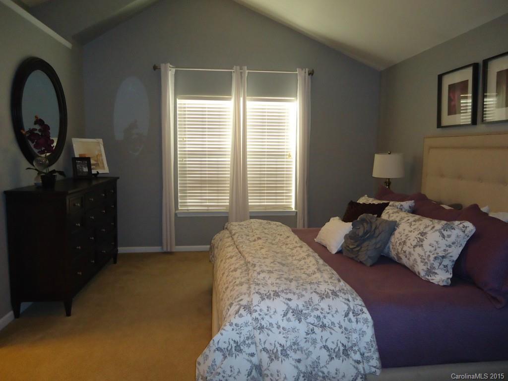 Pinebrook - Residential