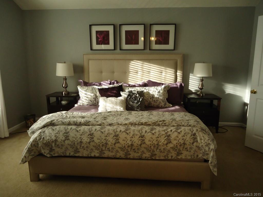 Pinebrook - Residential