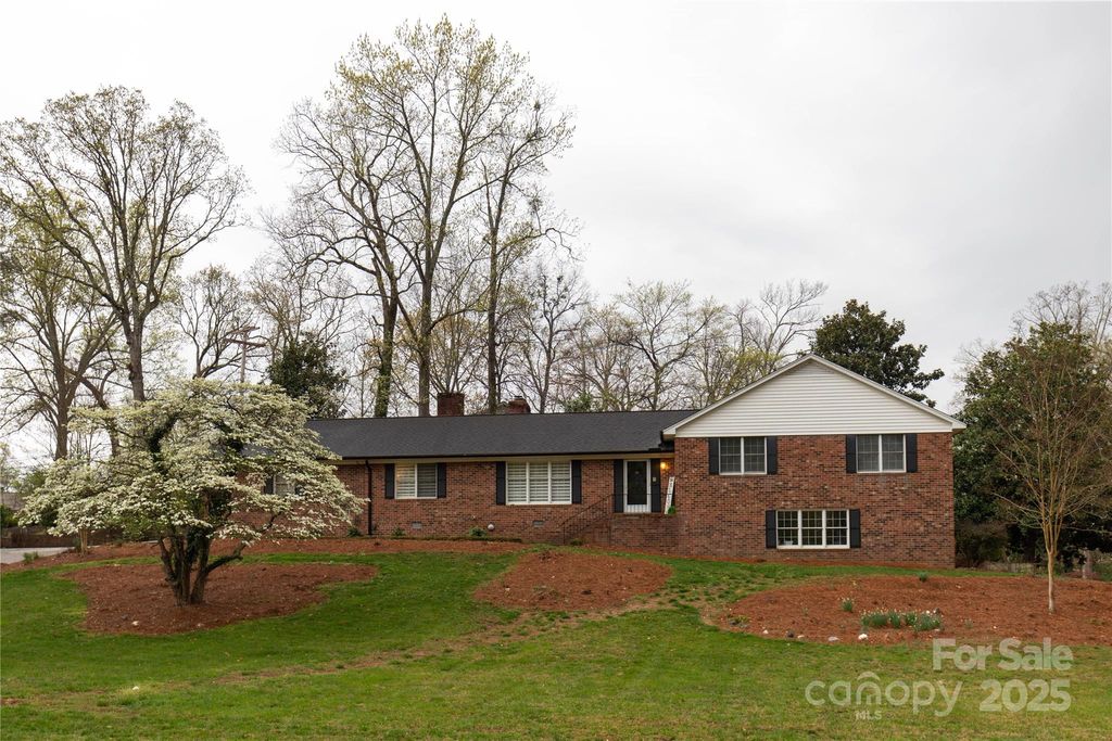 listing image 42