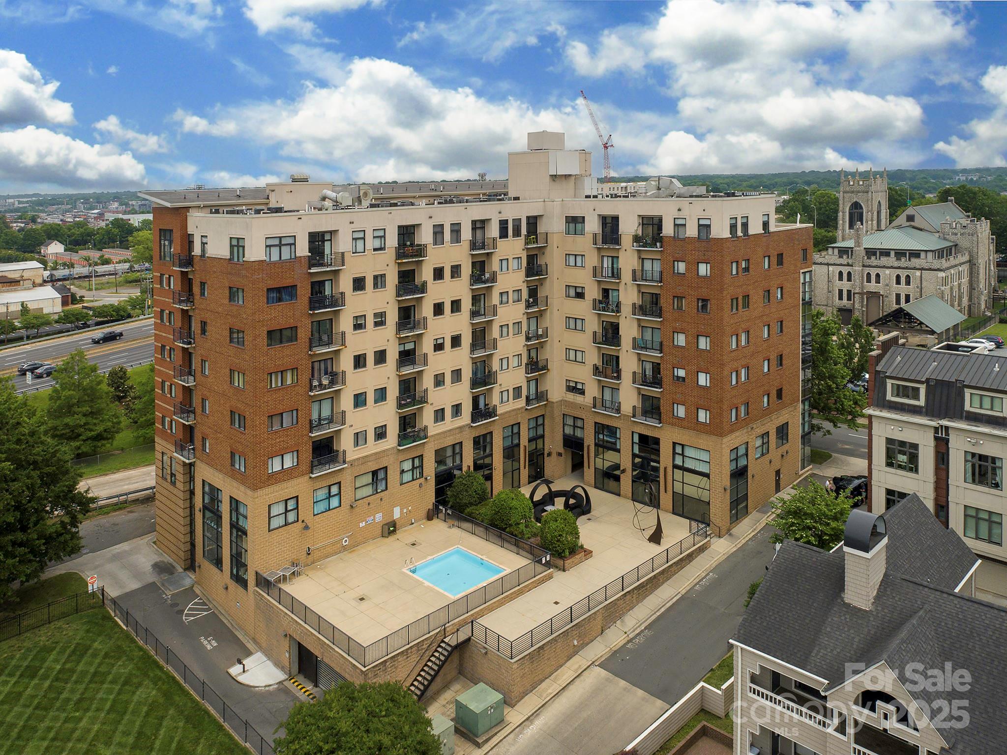 715 N Church Street 303