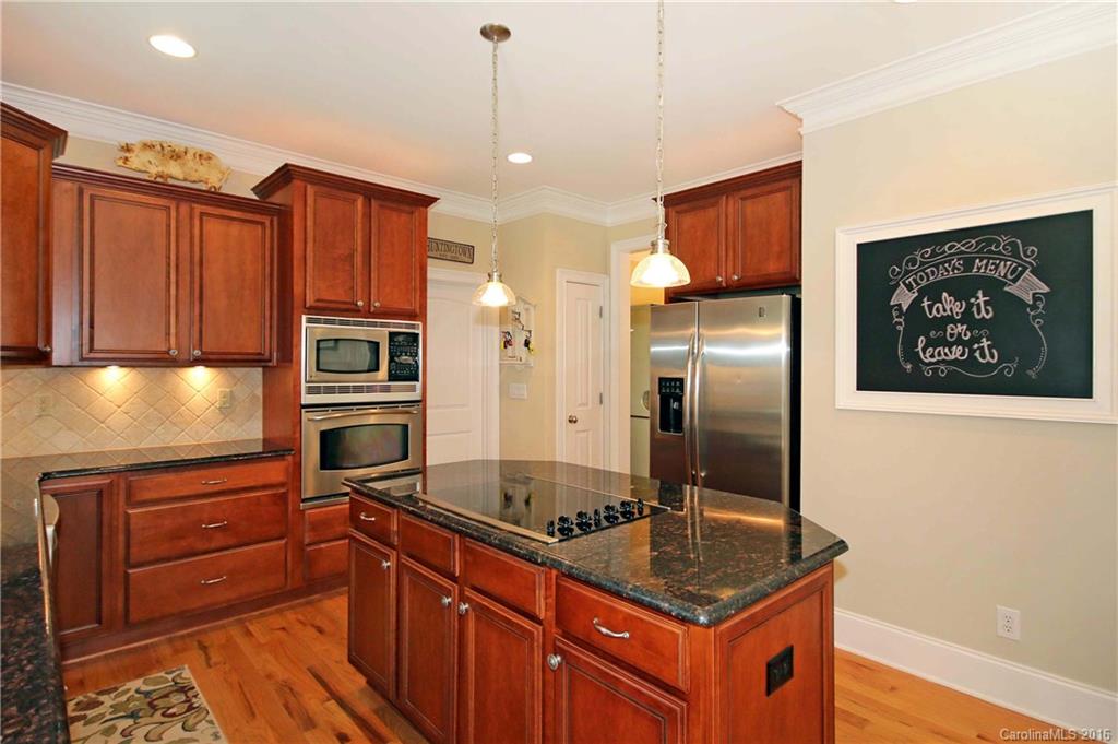 Lynnbrook - Residential