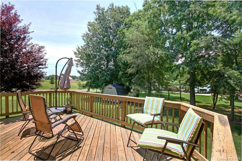 Lynnbrook - Residential