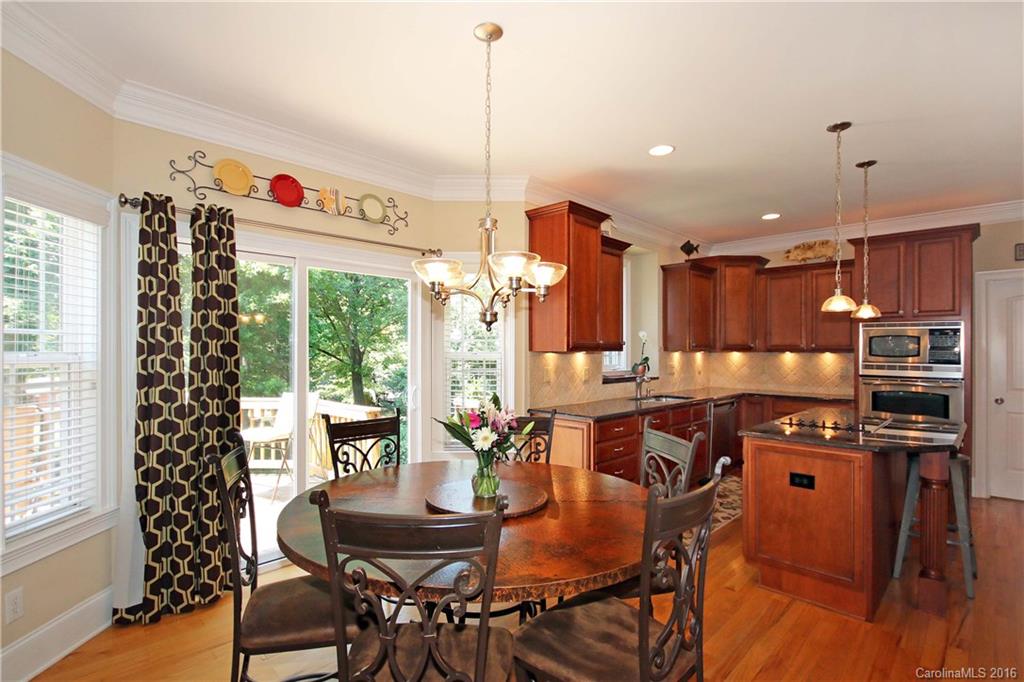 Lynnbrook - Residential