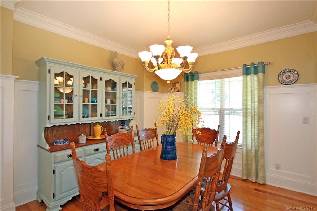 Lynnbrook - Residential