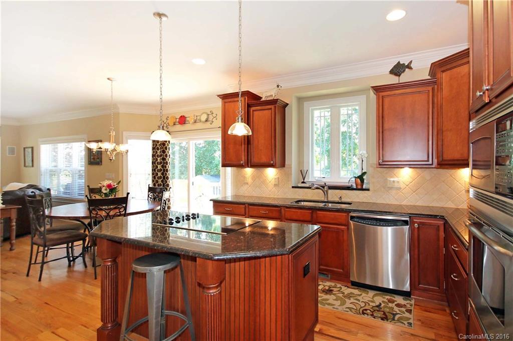 Lynnbrook - Residential