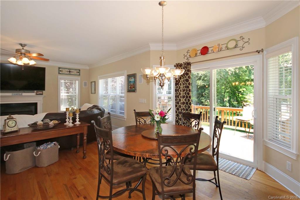 Lynnbrook - Residential