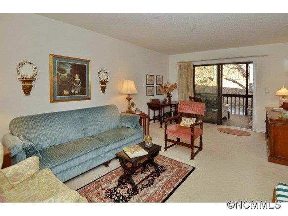 Laurel Park Villas - Residential