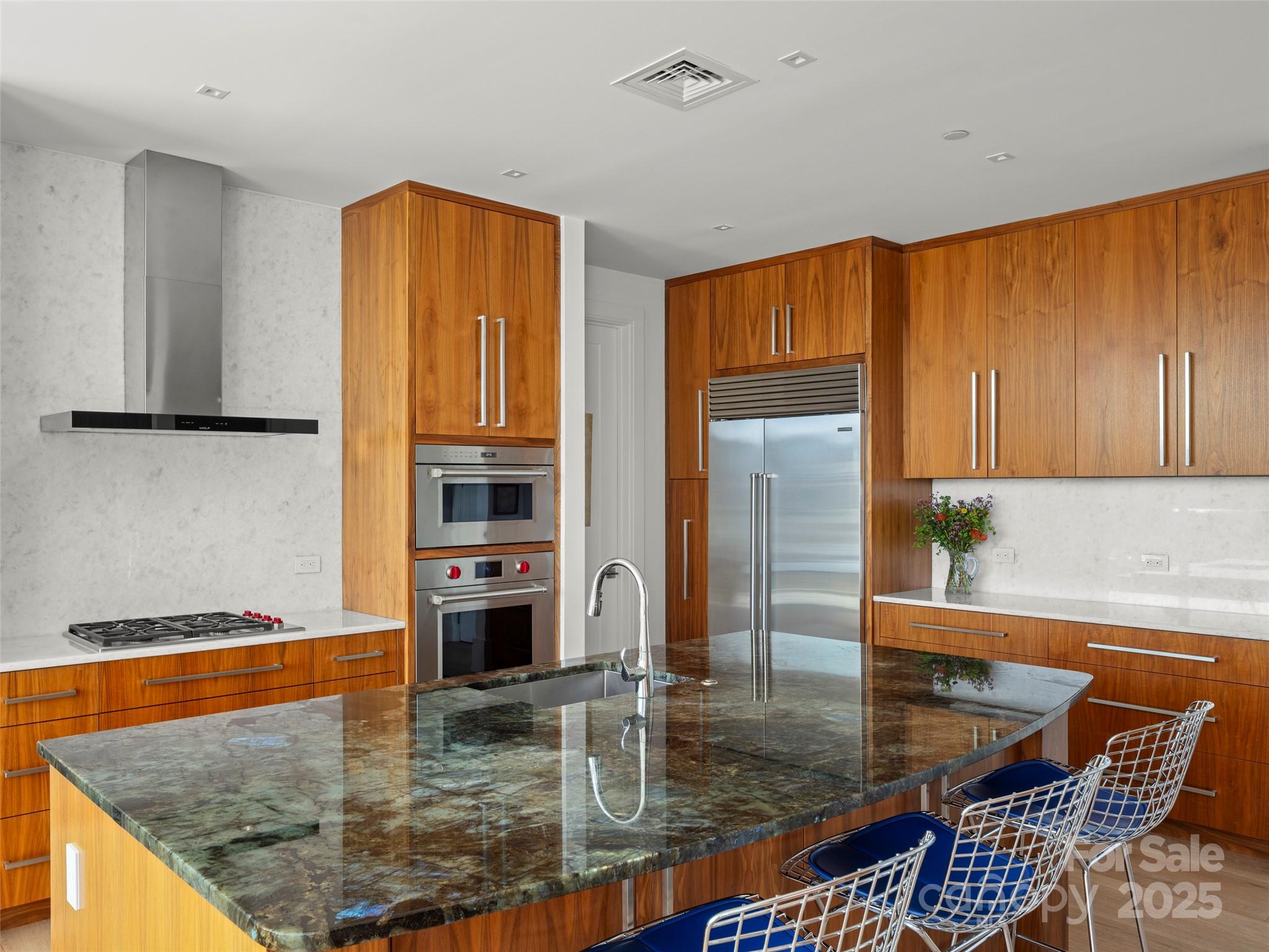 Asheville Arras Residence - Residential