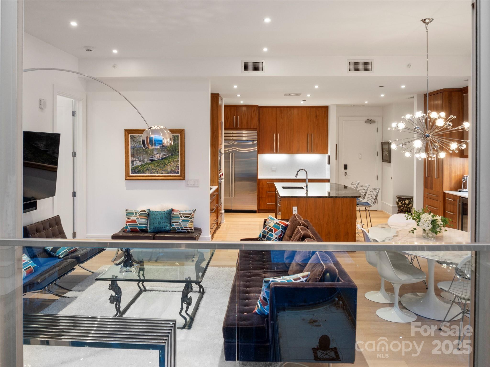 7 Patton Avenue 1503