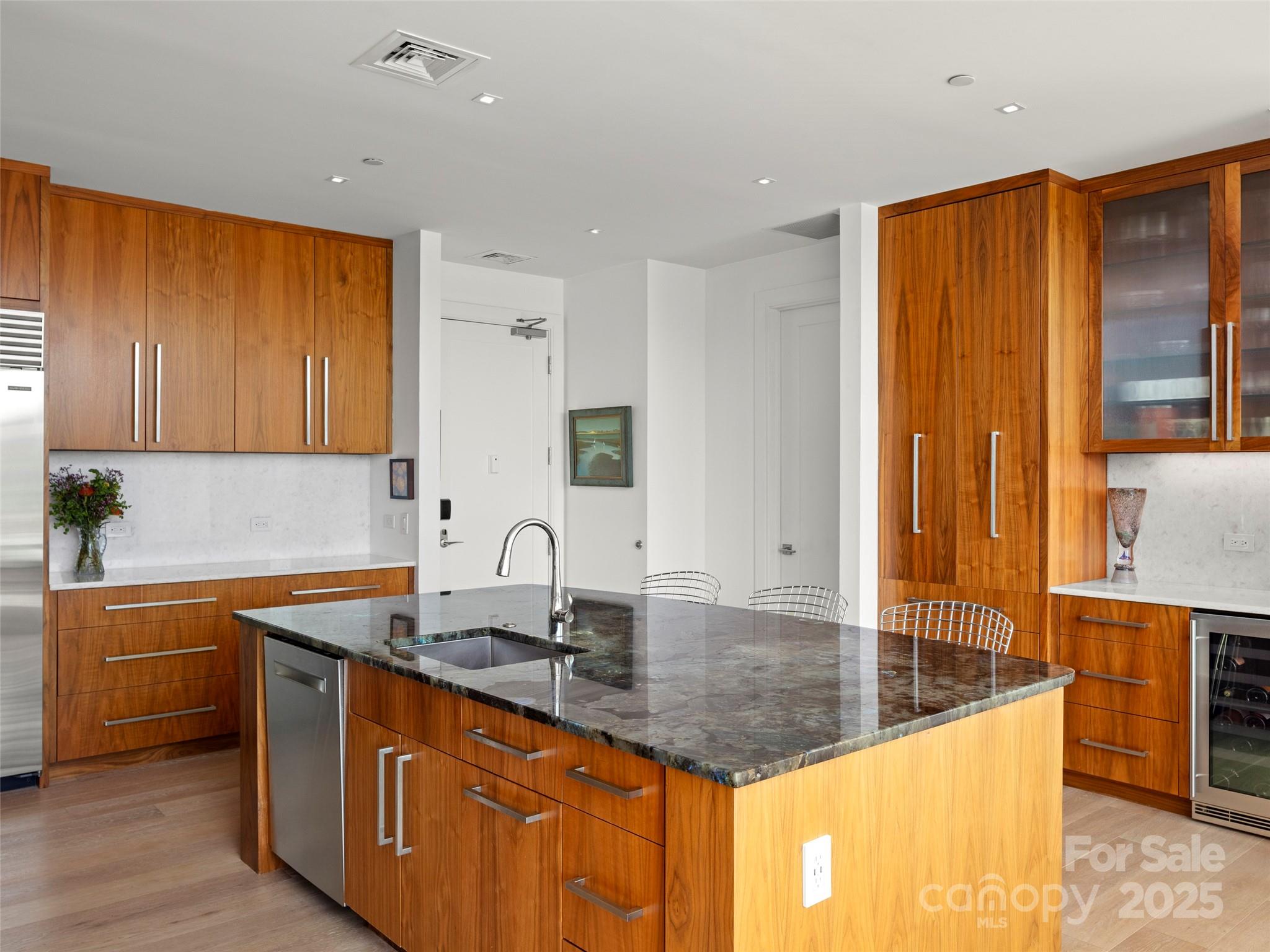 Asheville Arras Residence - Residential