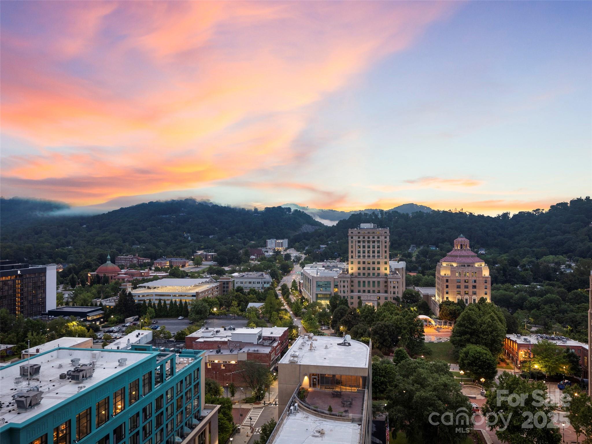 Asheville Arras Residence - Residential