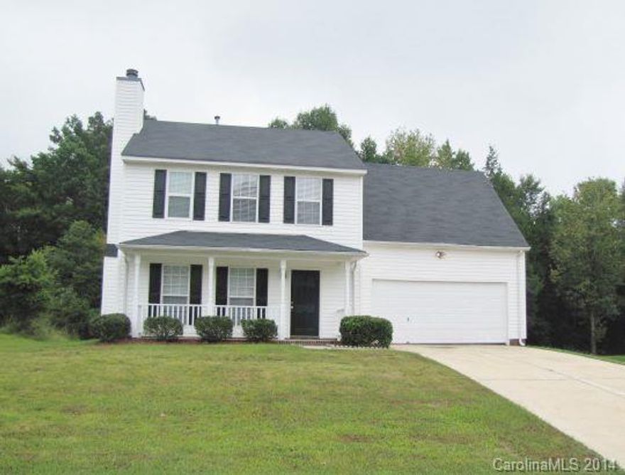 Rent Special!: October rent is free with move-in by 9/26/14! Updated home w/new appliances, new carpet, fresh paint. Floor plan includes family room w/fireplace, dining w/heavy crown molding and wainscoting, kitchen w/gas cooking. All three bedrooms are located upstairs, along with a bonus room and the laundry. The master suite boasts a tray ceiling, a walk-in closet, and a bath with a dual sink vanity, a garden tub and a shower. The back yard with mature landscaping has a spacious patio.