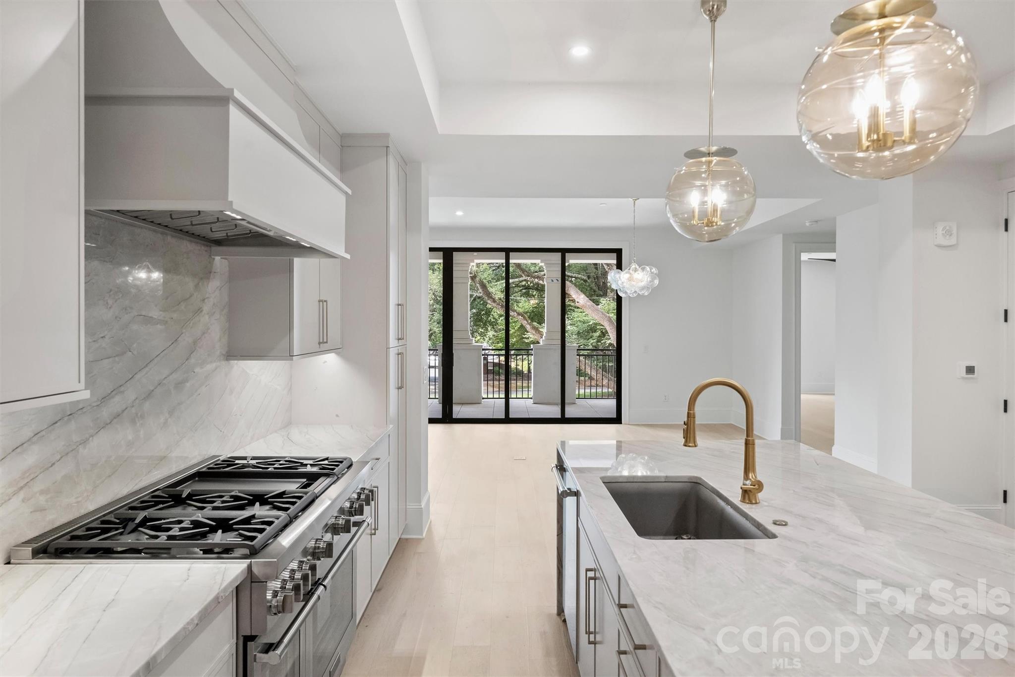 409 Queens Road 101