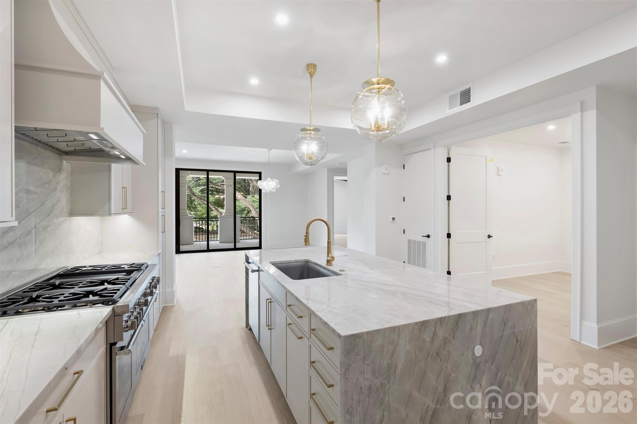409 Queens Road 101