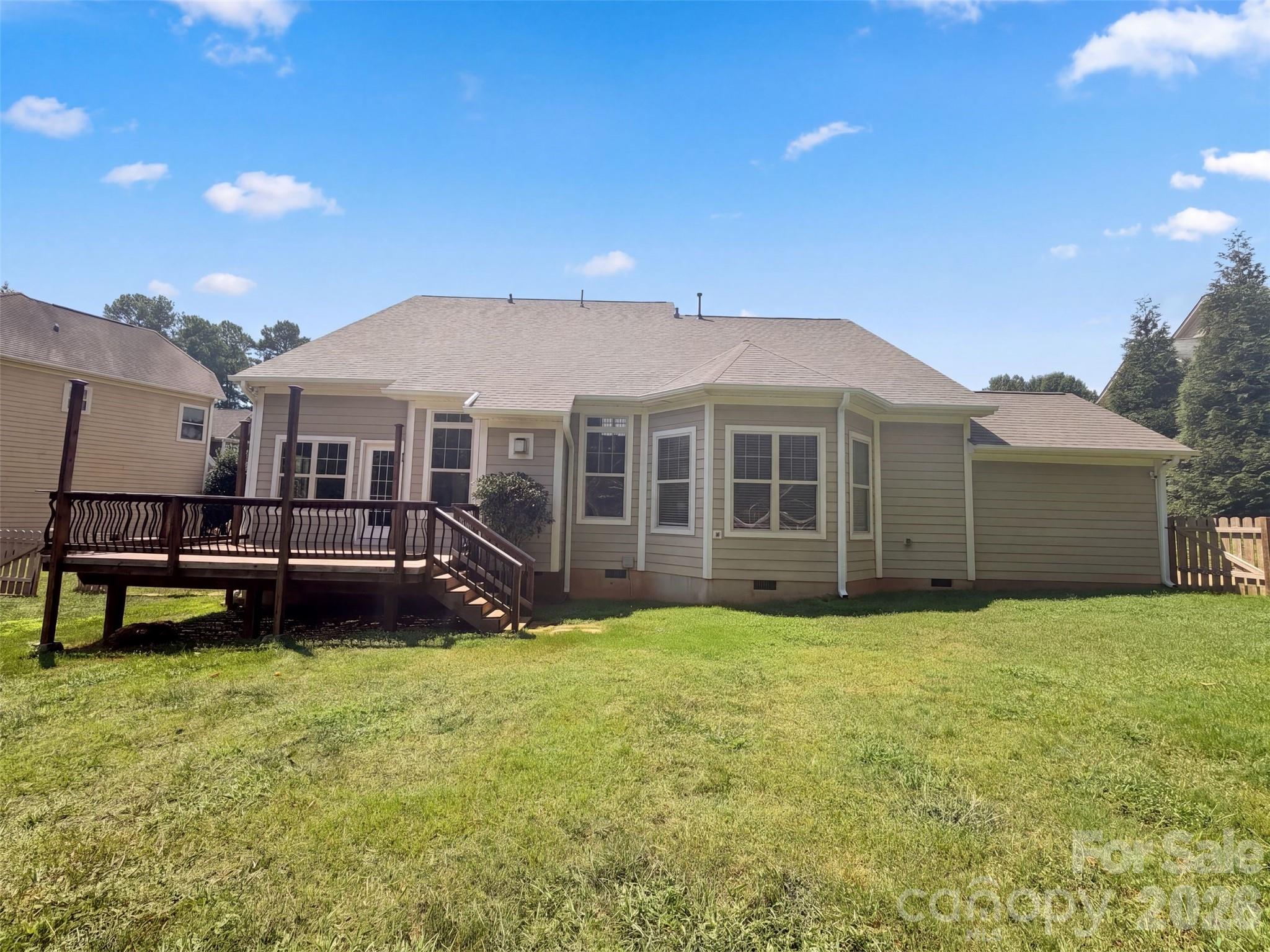 131 Lakeshore Hills Drive