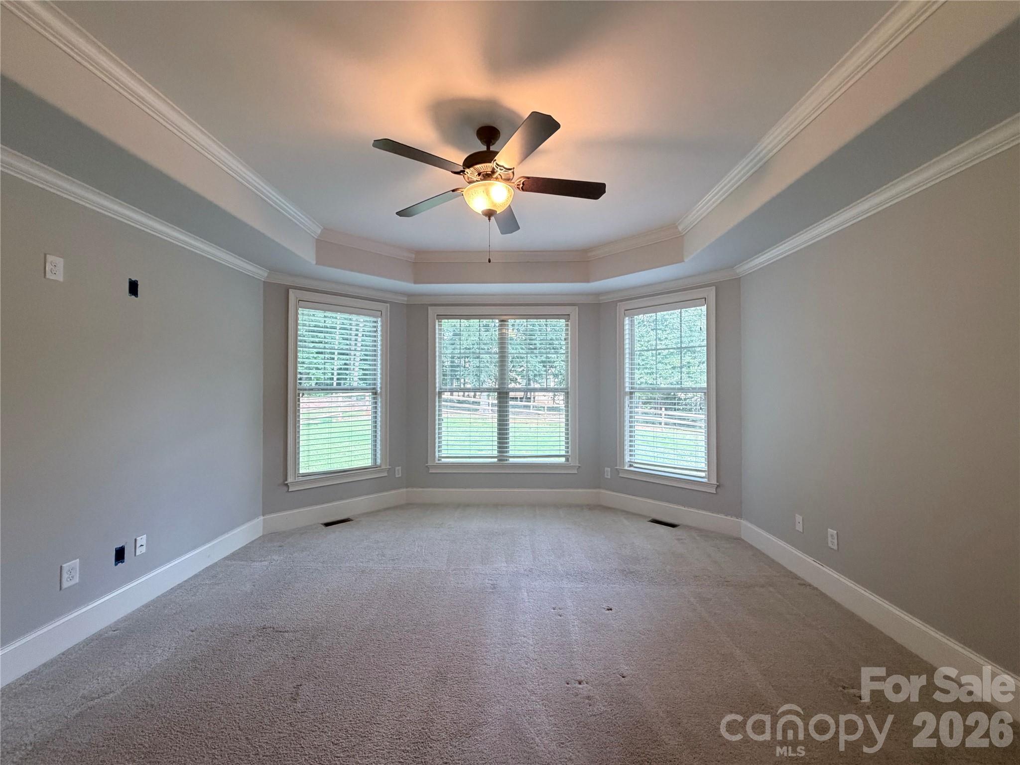 131 Lakeshore Hills Drive