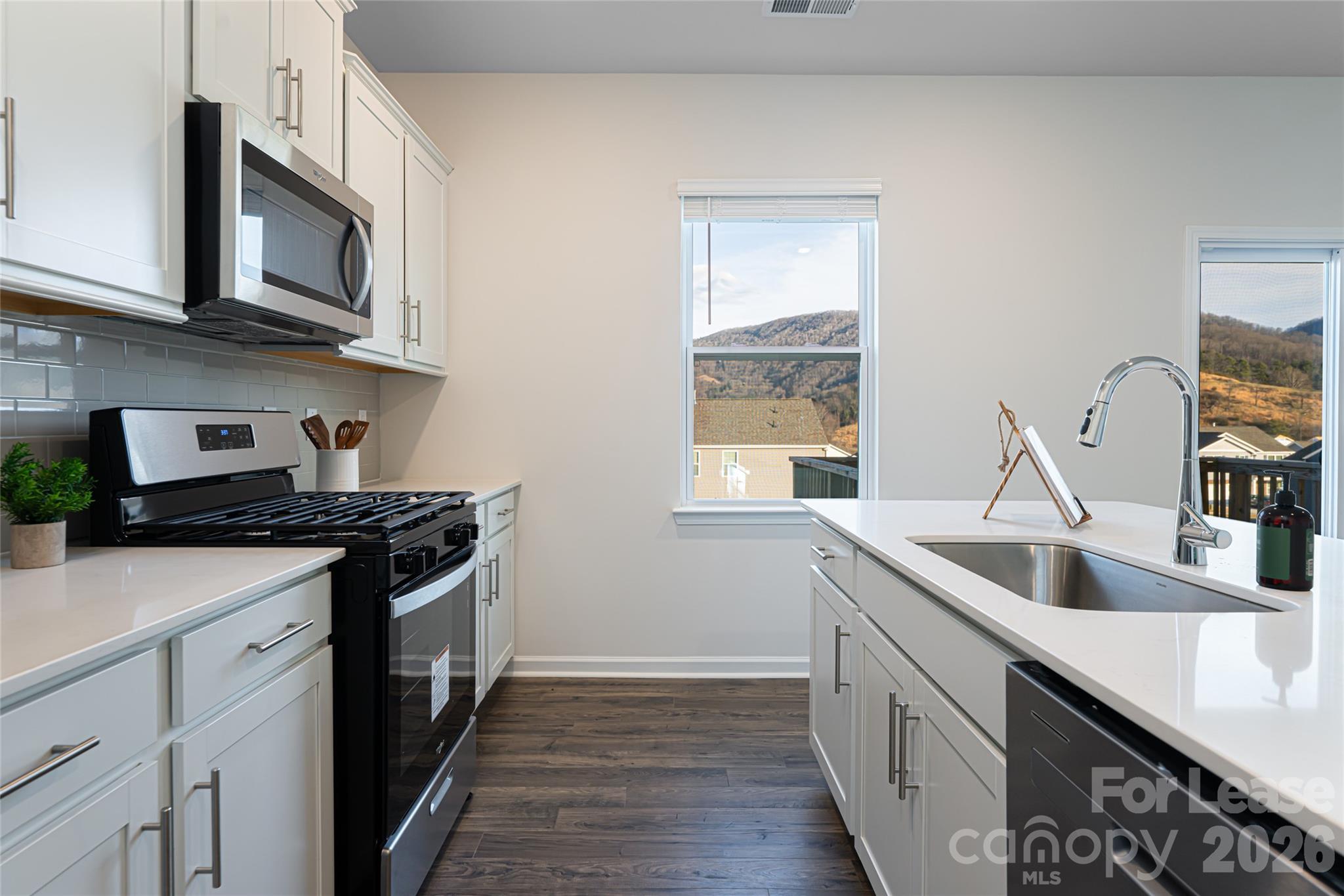 Valleywood Farms - Residential Lease