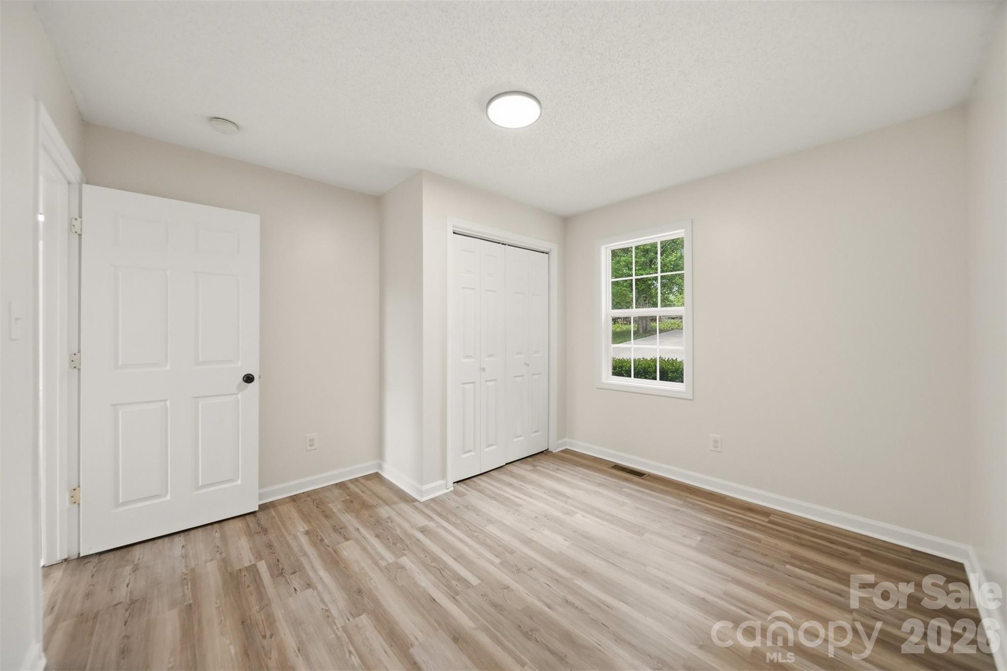 Lakeside Summit - Residential