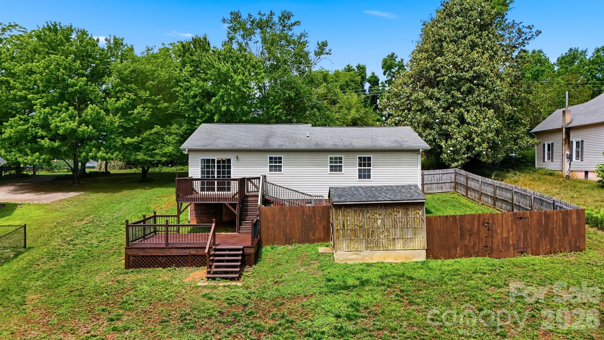 Lakeside Summit - Residential