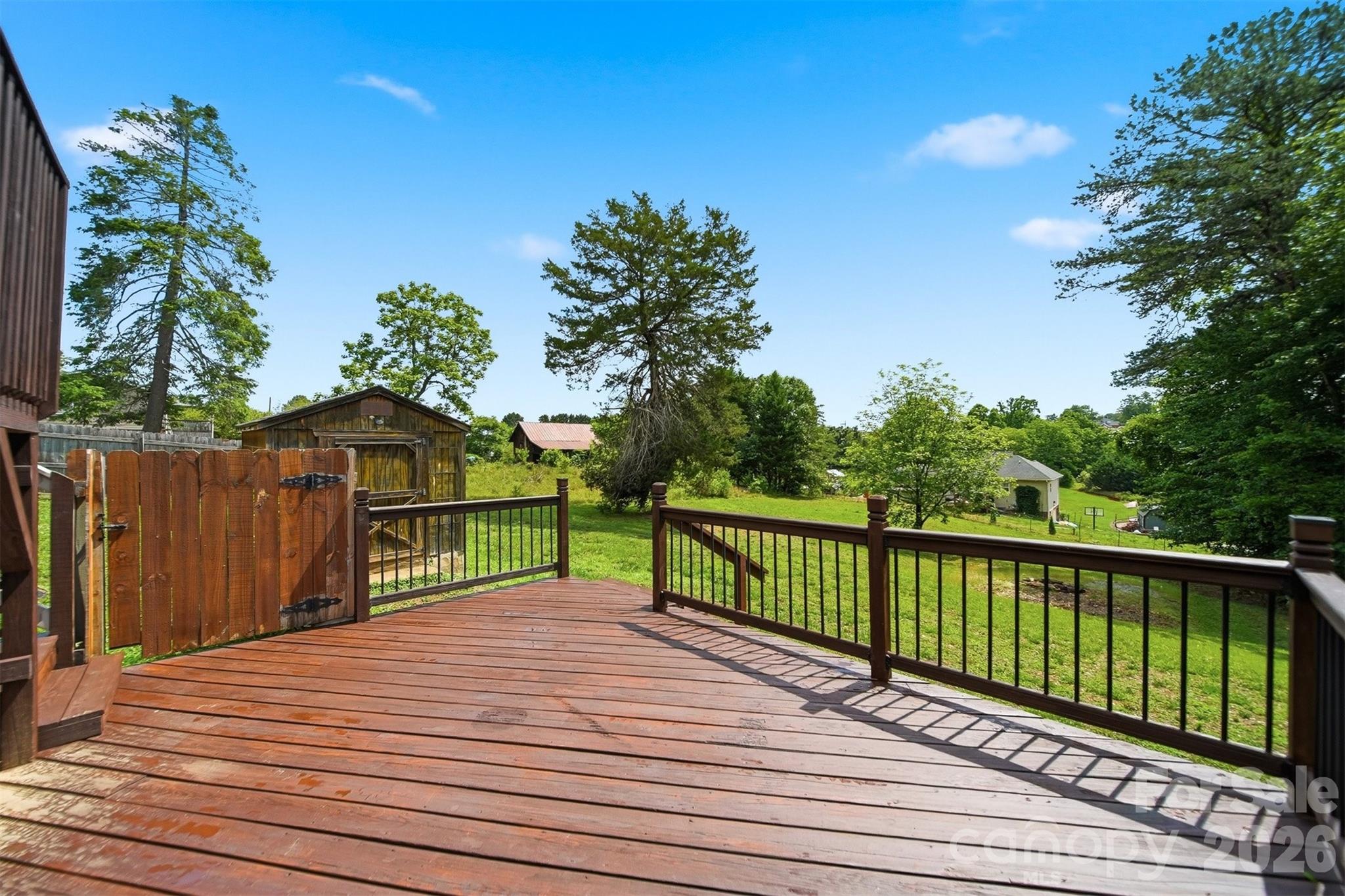 Lakeside Summit - Residential