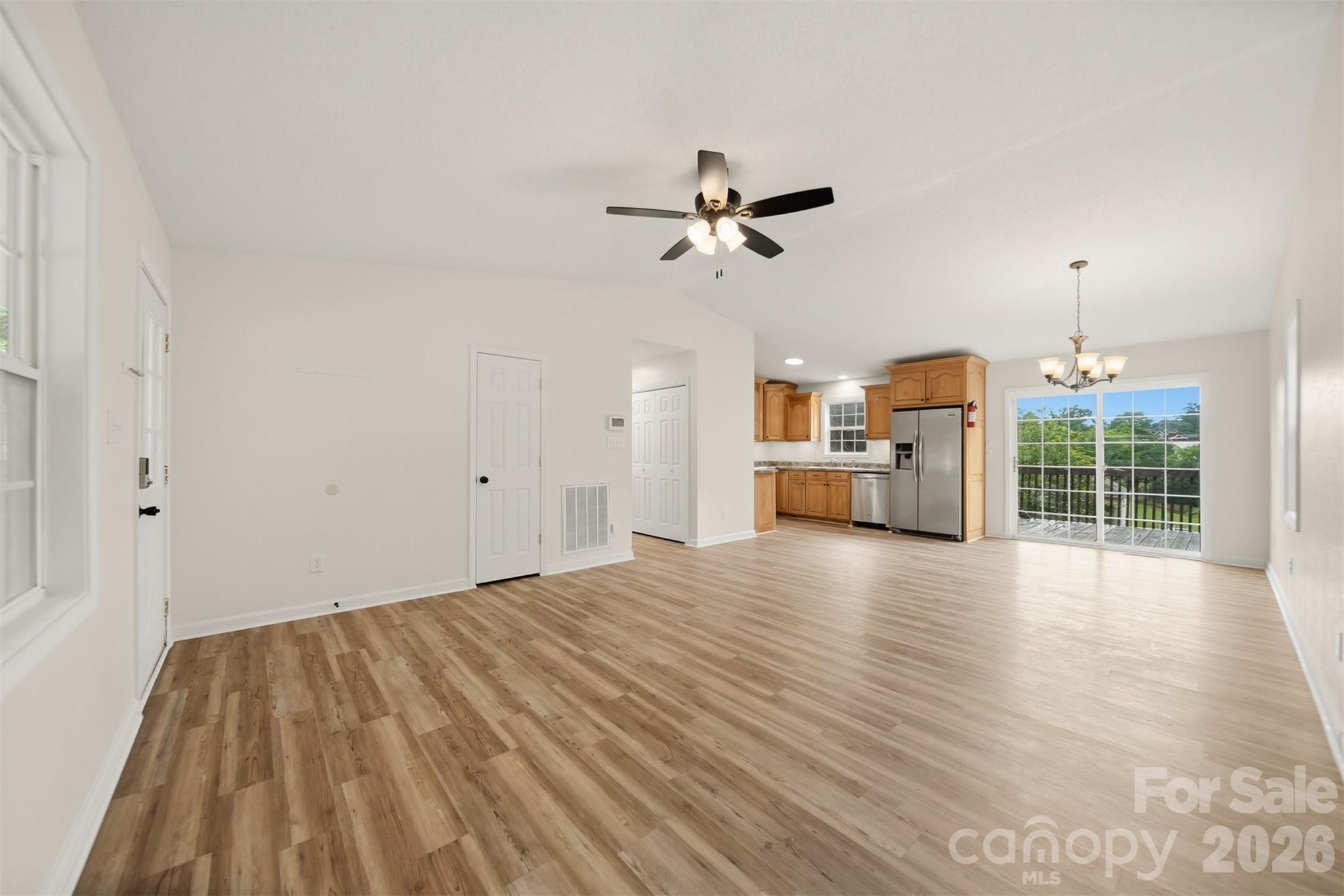 30 Lakeside Avenue