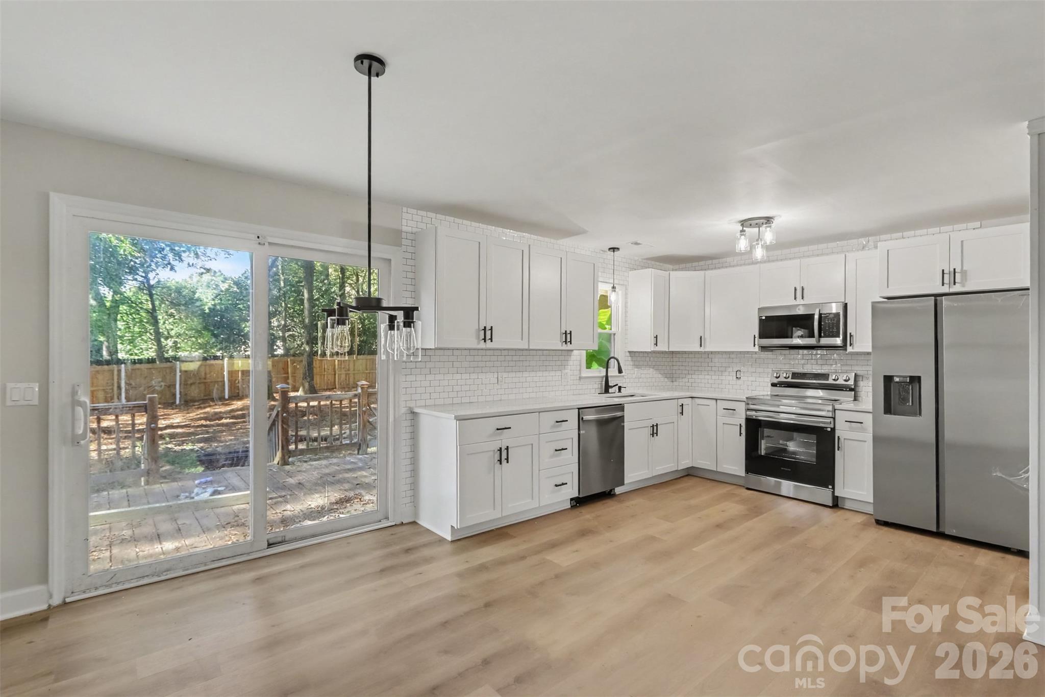 3758 Fieldcrest Circle NW