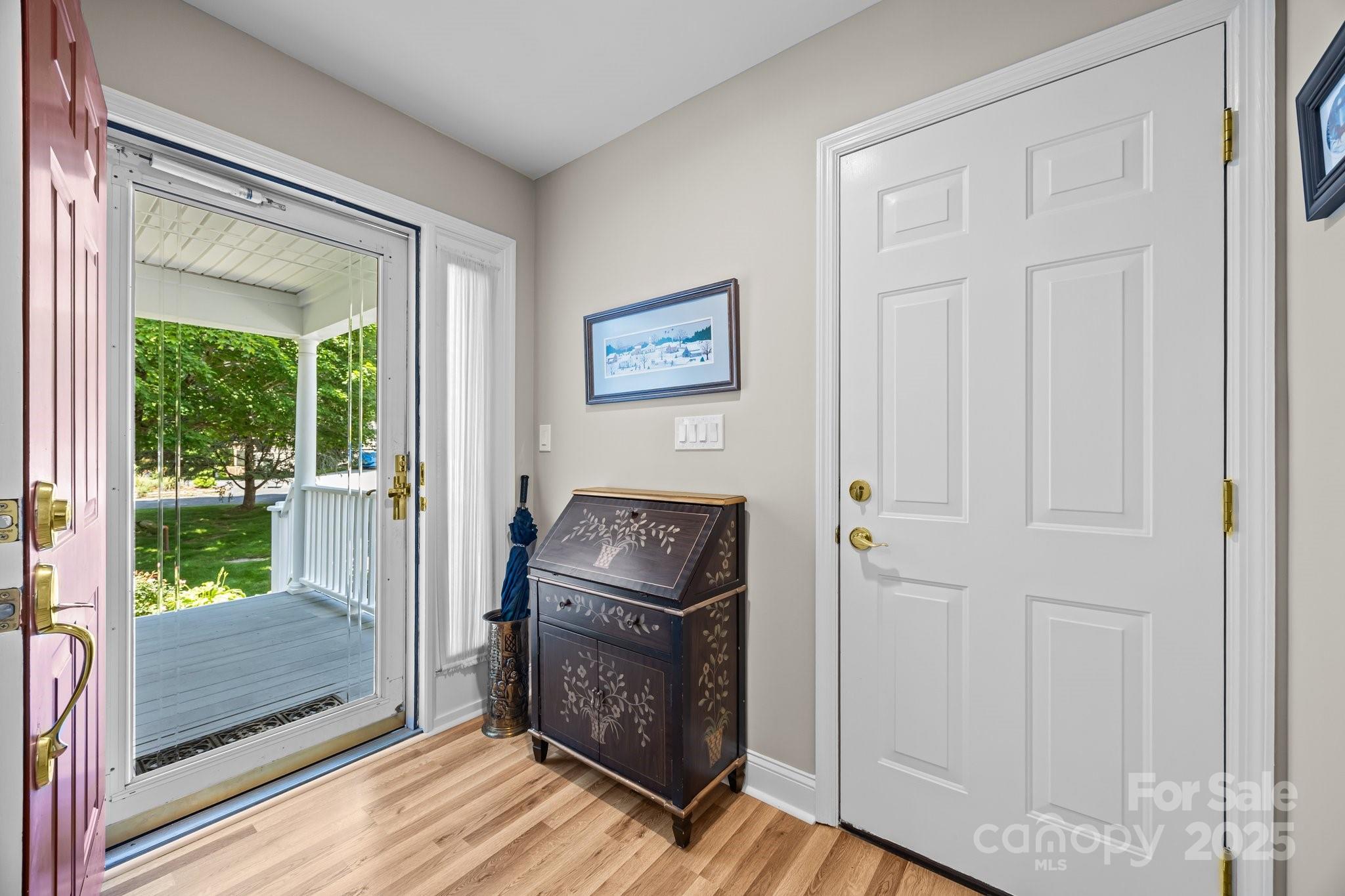 123 Carriage Walk Lane