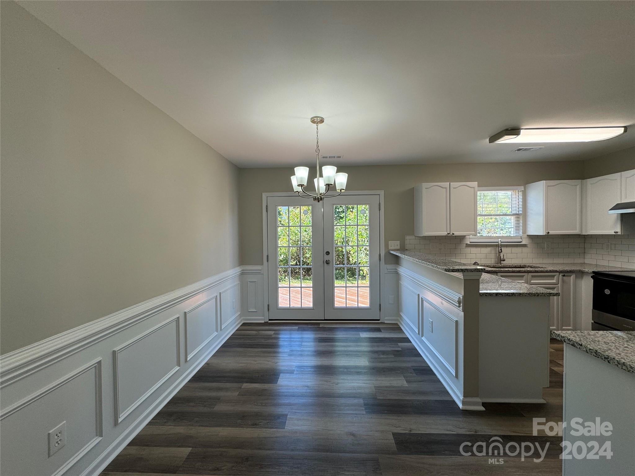 Oakdale Village - Residential