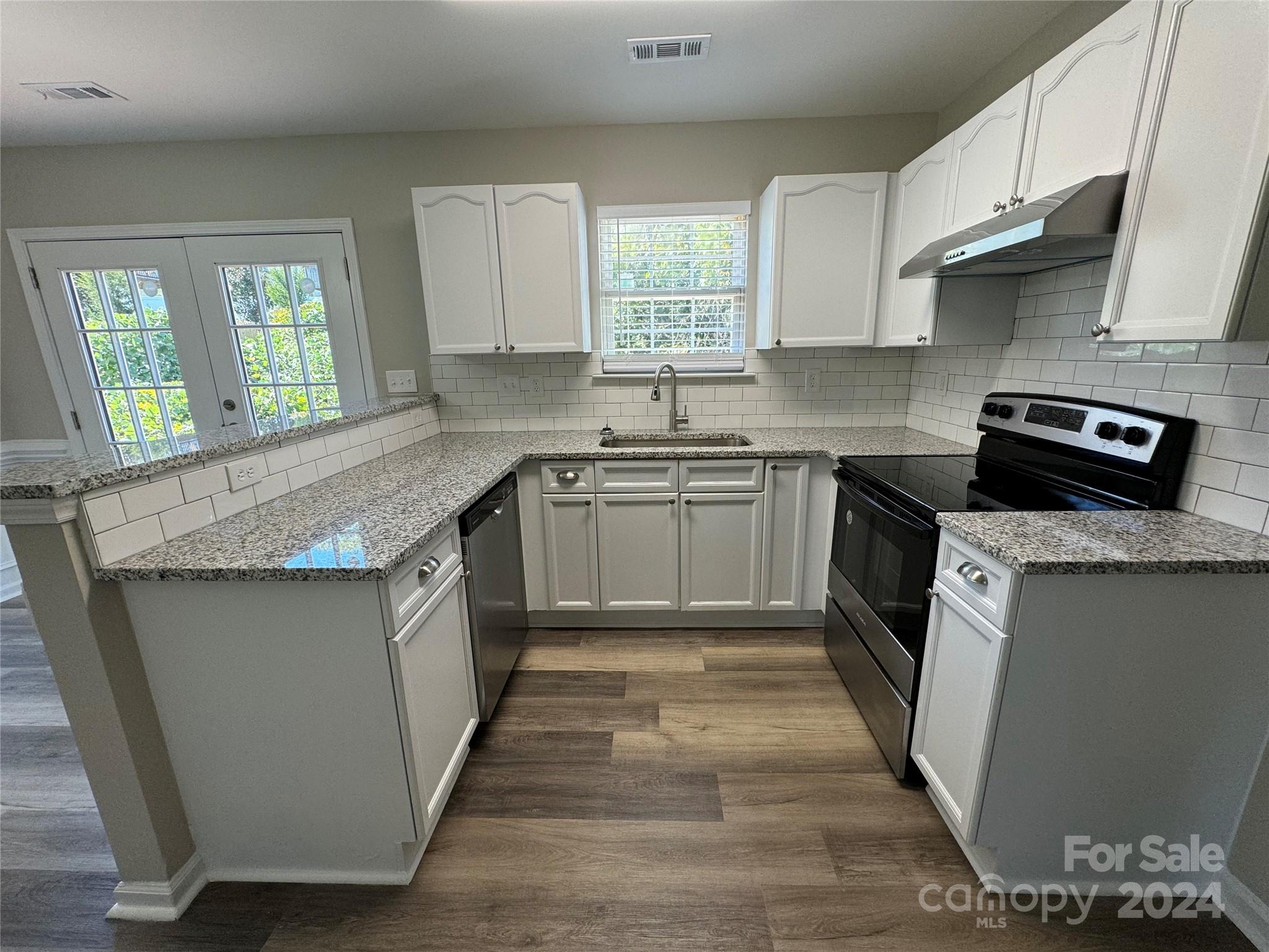 Oakdale Village - Residential