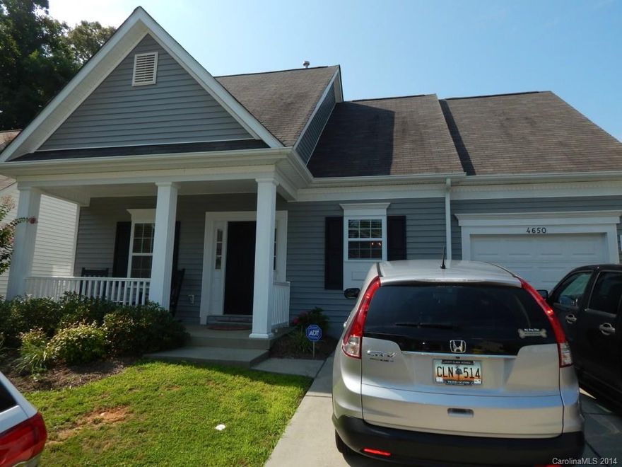 Great 3 bed 2.5 bath home with fenced in yard