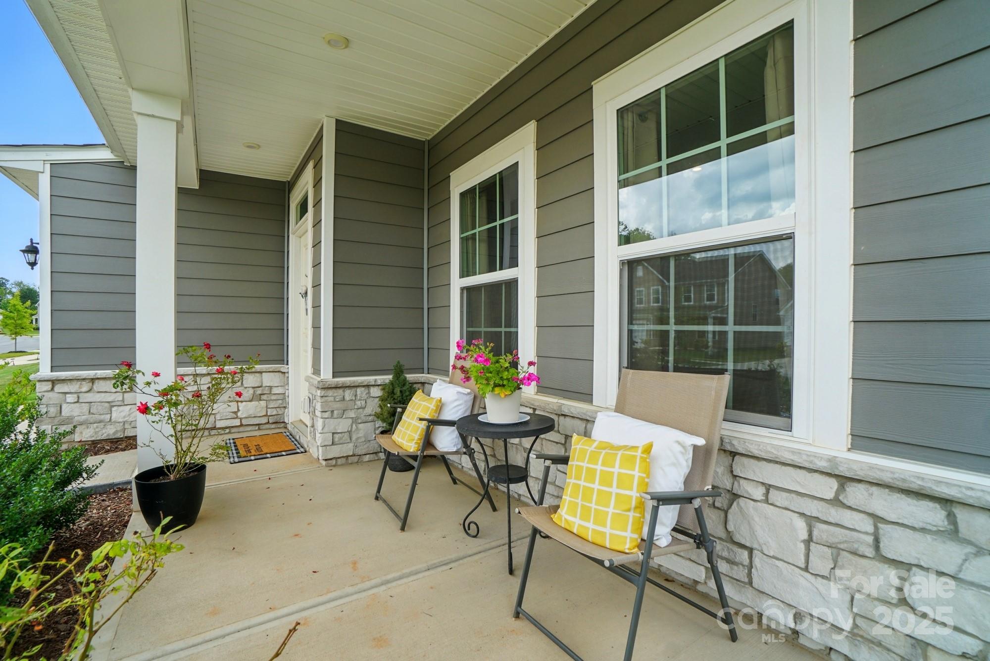 812 Dogwood Creek Lane