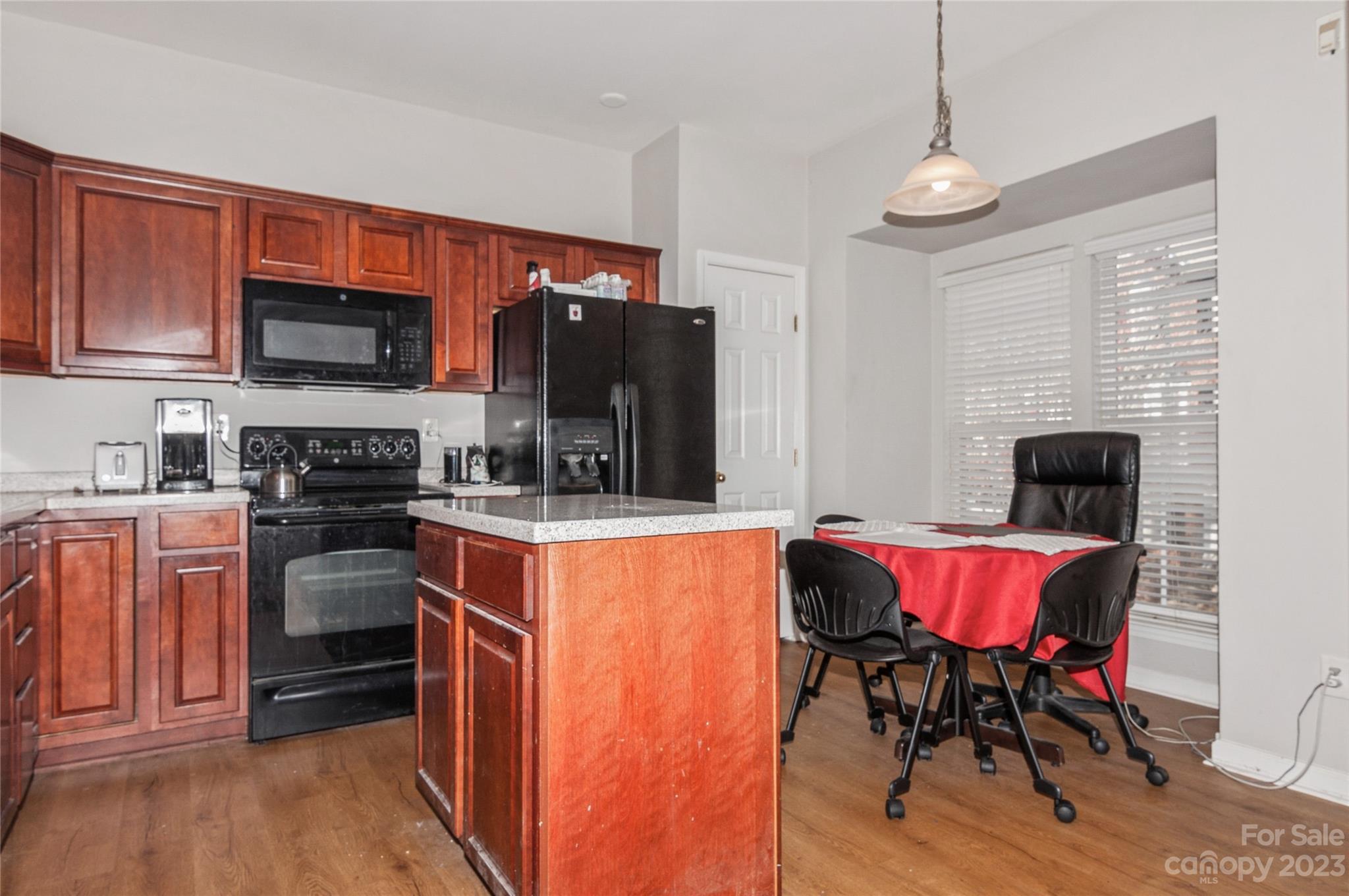 Kingsley - Residential