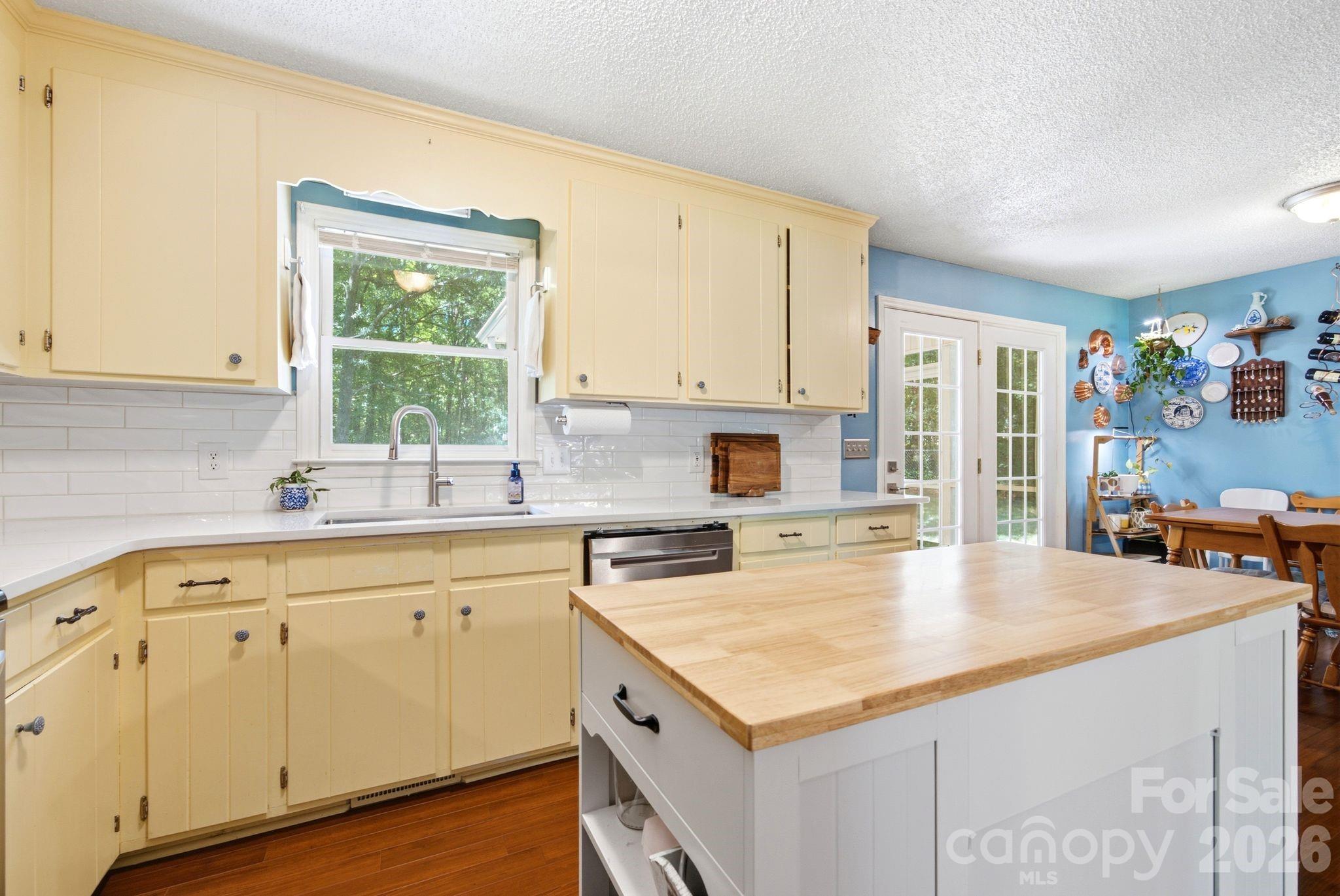 1949 Ridge Road