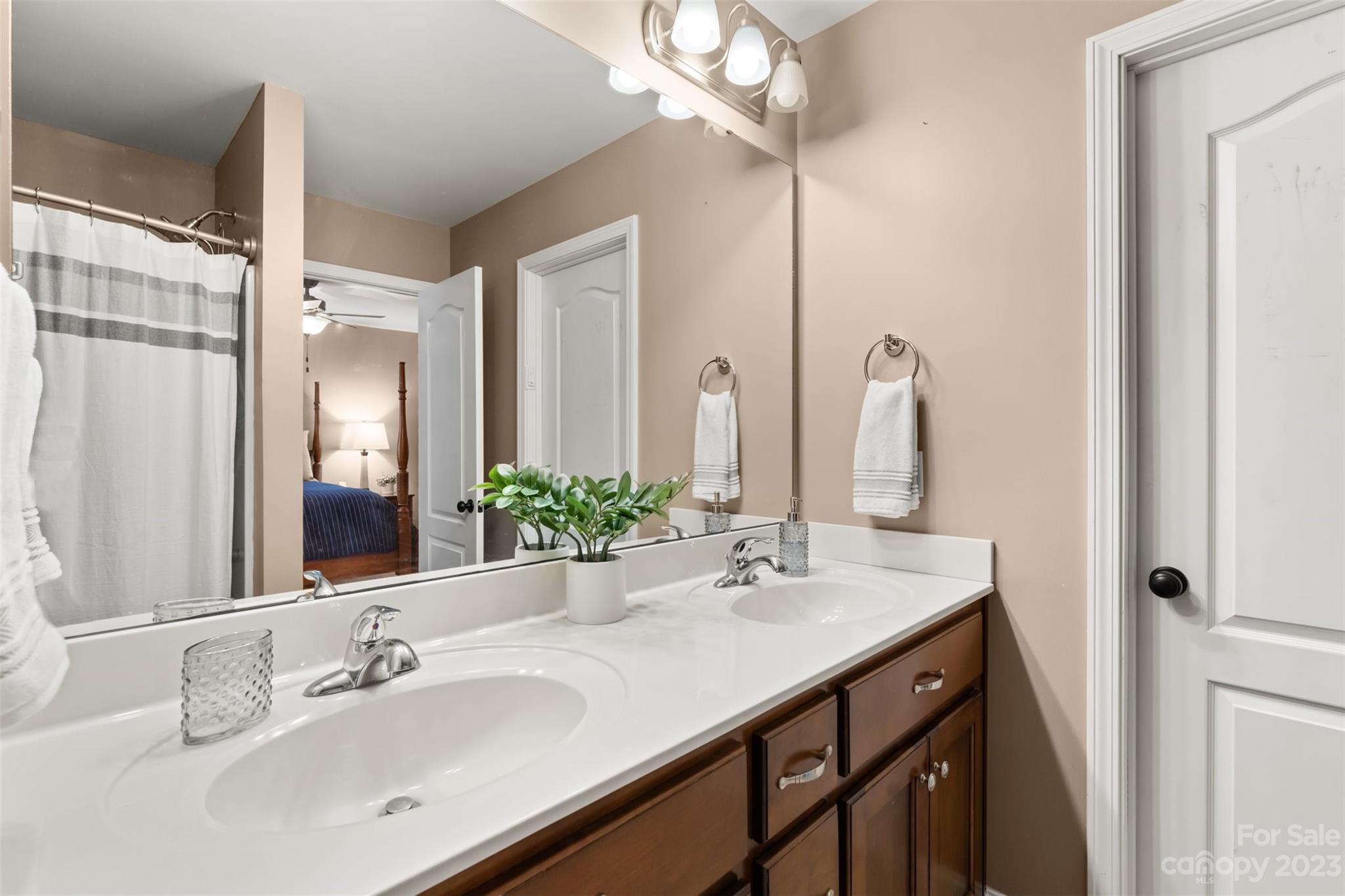 Thornbury Village - Residential