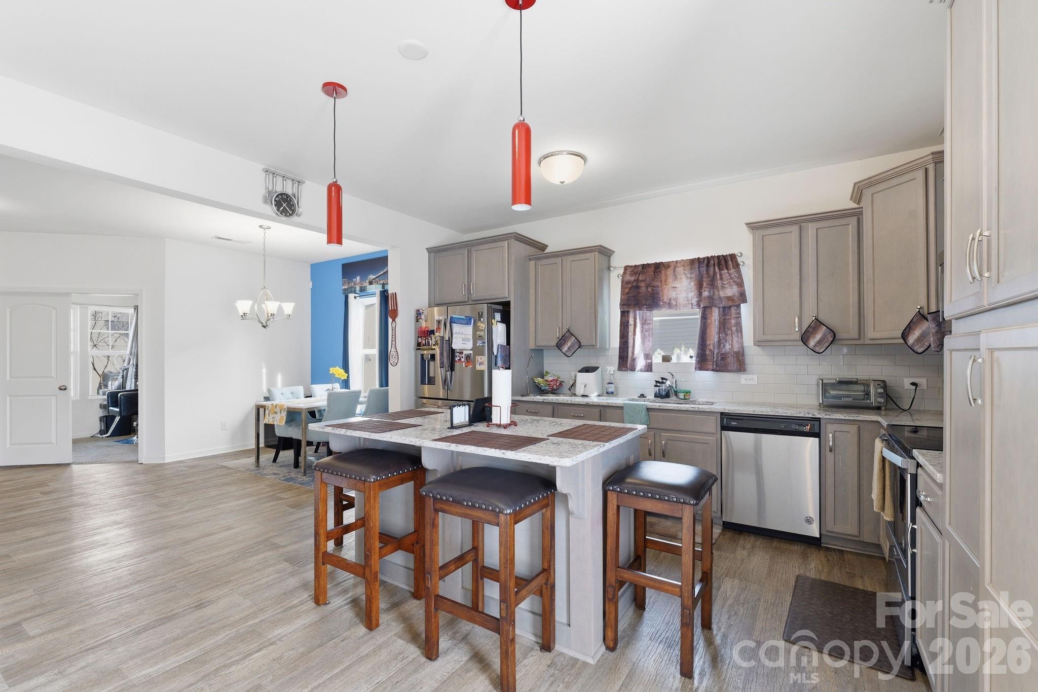 5126 Saddleback Drive