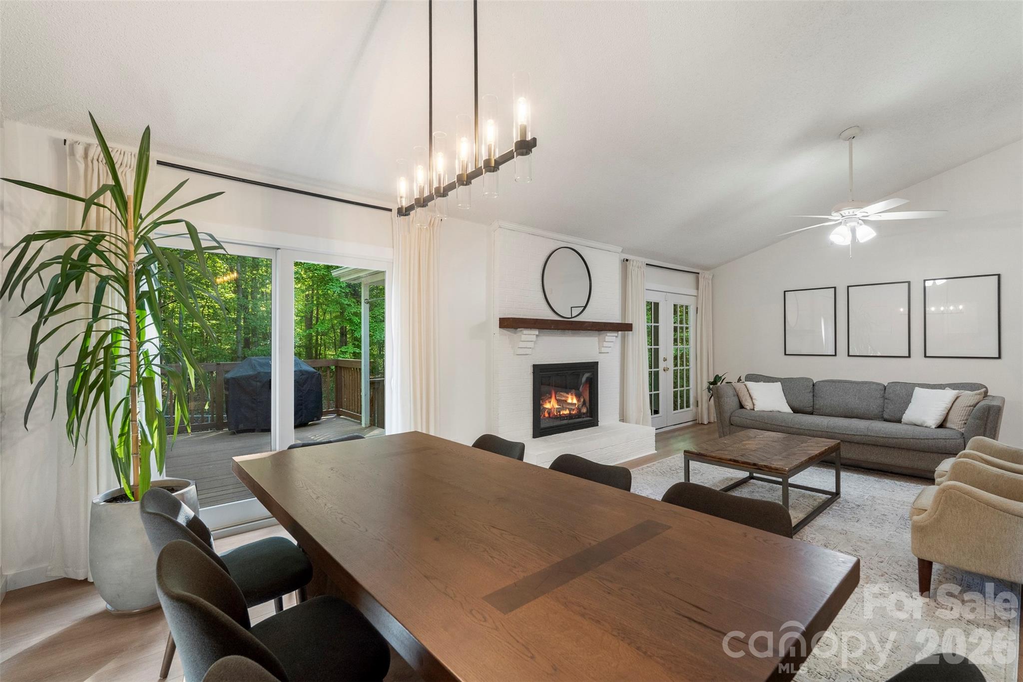 Mcalpine Woods - Residential