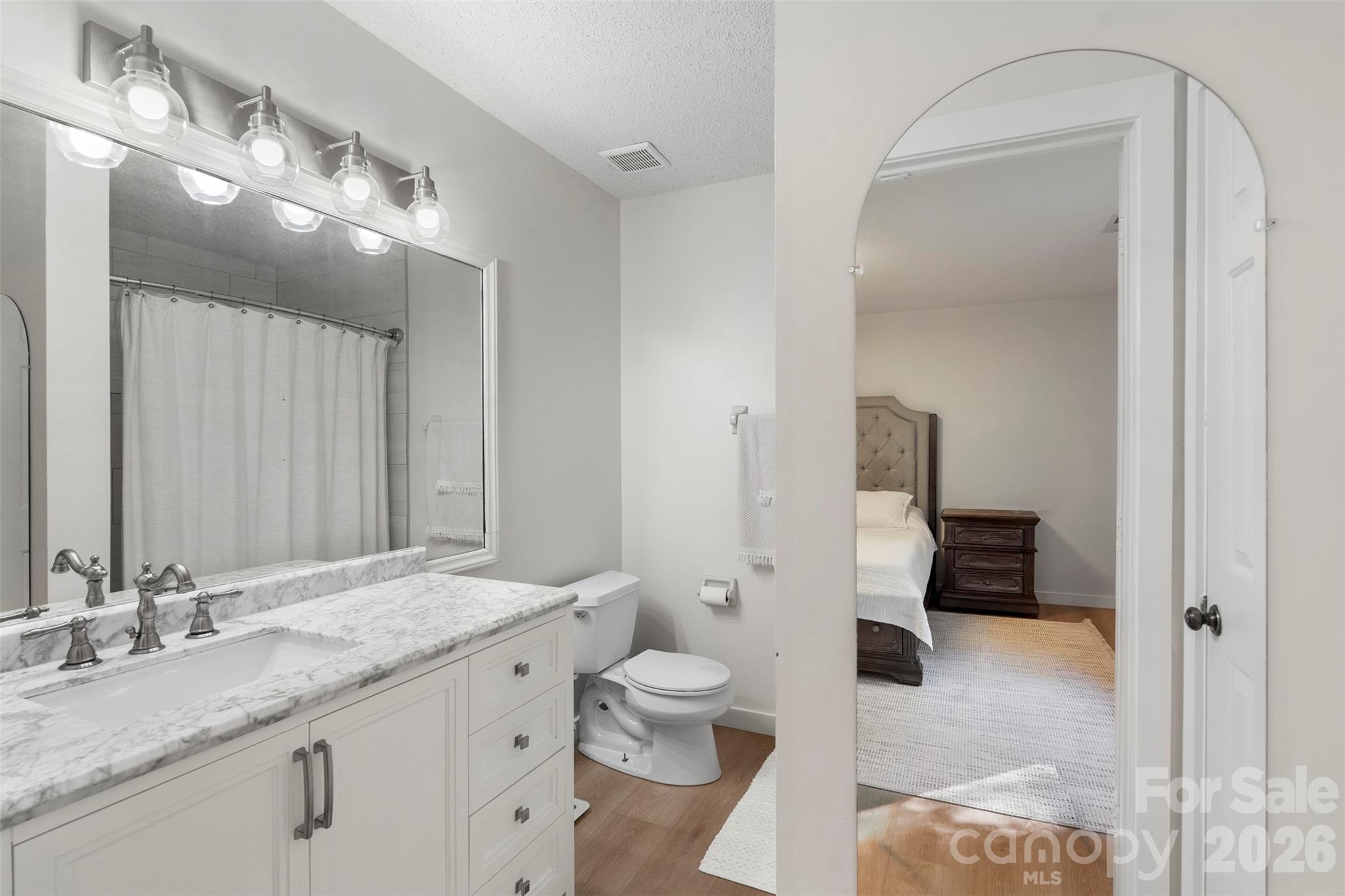 Mcalpine Woods - Residential