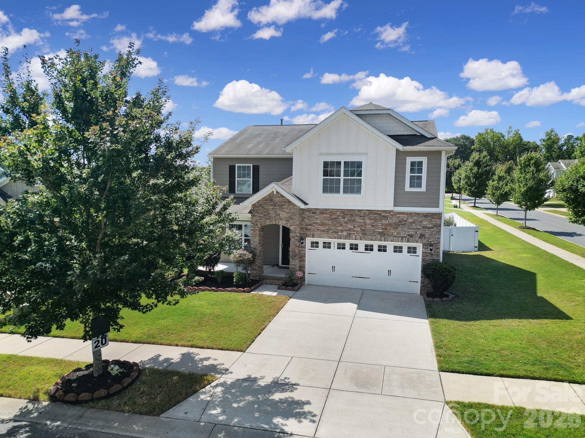 1541 Spring Blossom Trail