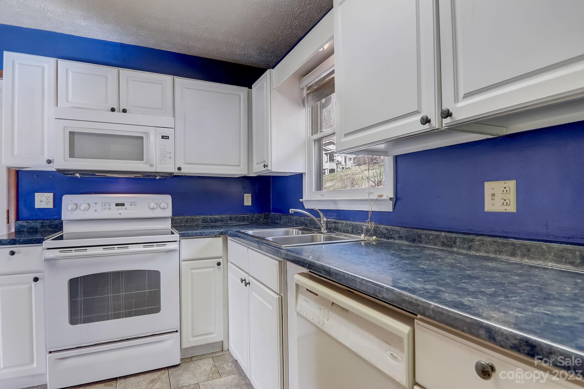 The Knolls - Residential