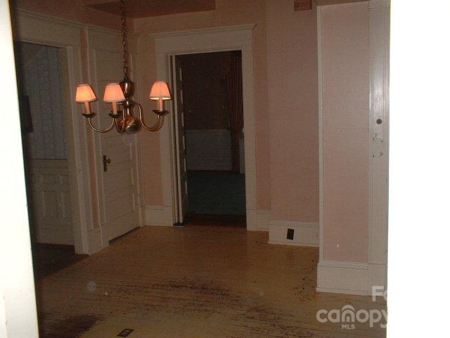 HISTORIC SALISBURY - Residential