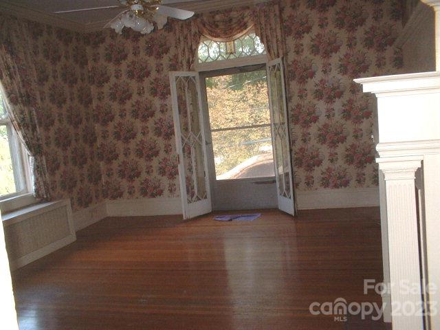 HISTORIC SALISBURY - Residential