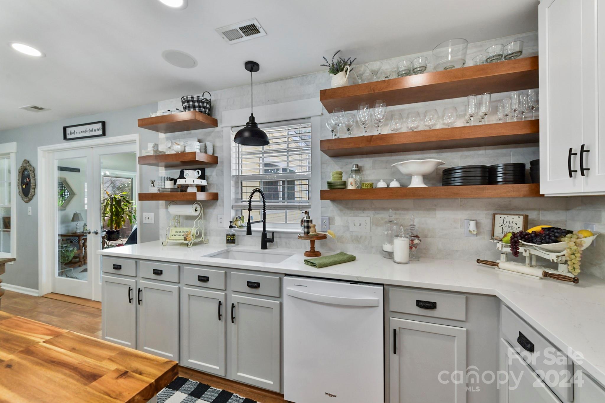 Amber Woods - Residential