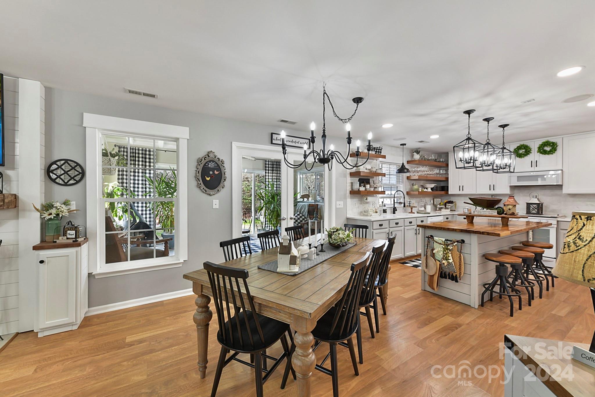 Amber Woods - Residential